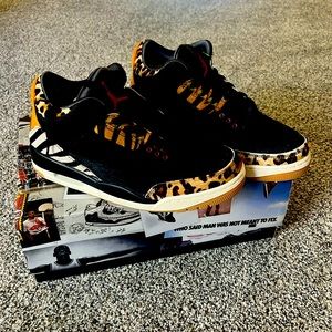 Air Jordan three retro SE men’s size 7.5/ women’s 9